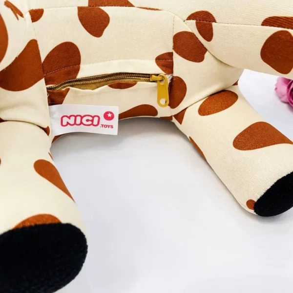 عروسک زرافه ایستاده مناسب دکور